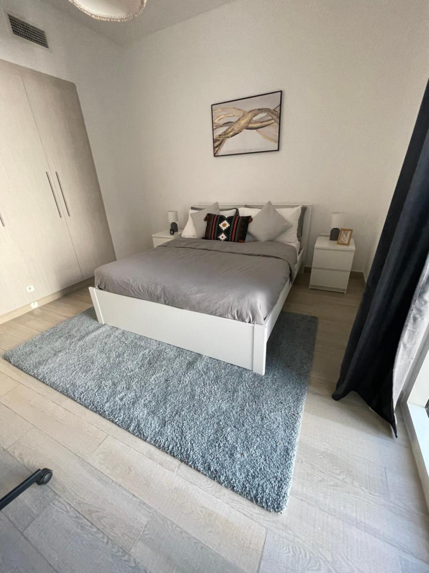Daisy Hill 1br Waters Edge Canal View Theme Parks Yas Island Апартаменты *