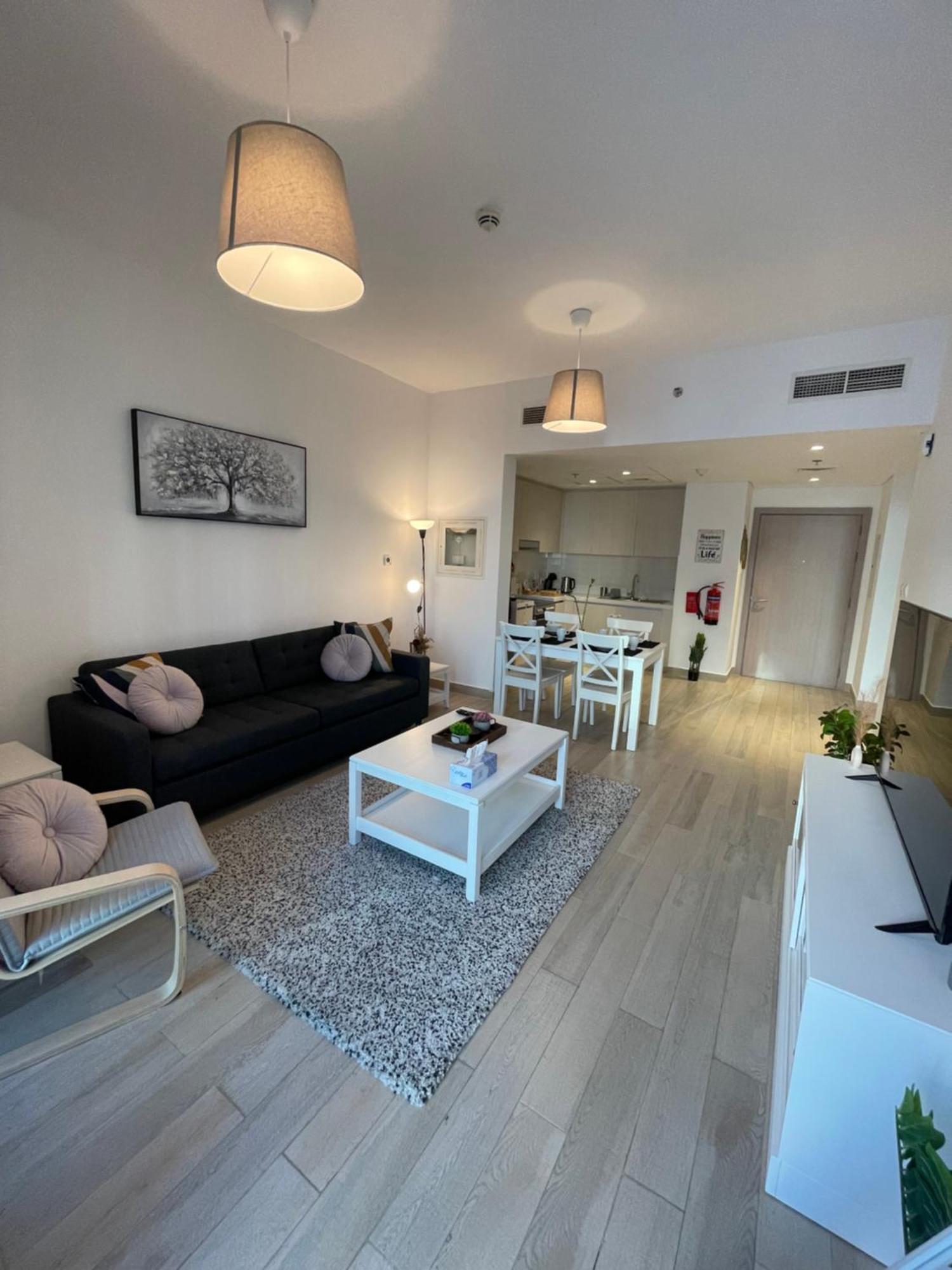 Апартаменты Daisy Hill 1br Waters Edge Canal View Theme Parks Yas Island