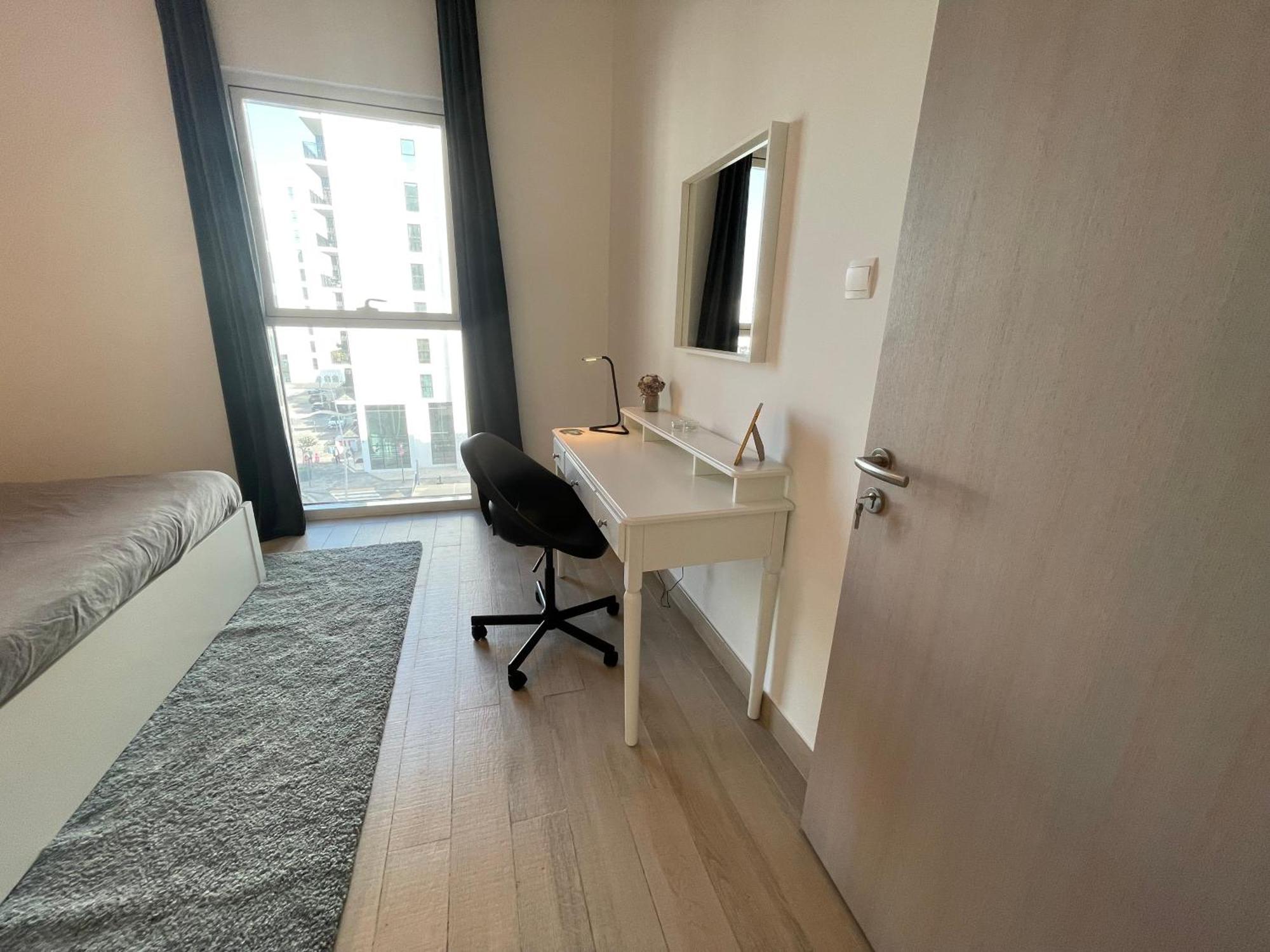 Daisy Hill 1br Waters Edge Canal View Theme Parks Yas Island Апартаменты *