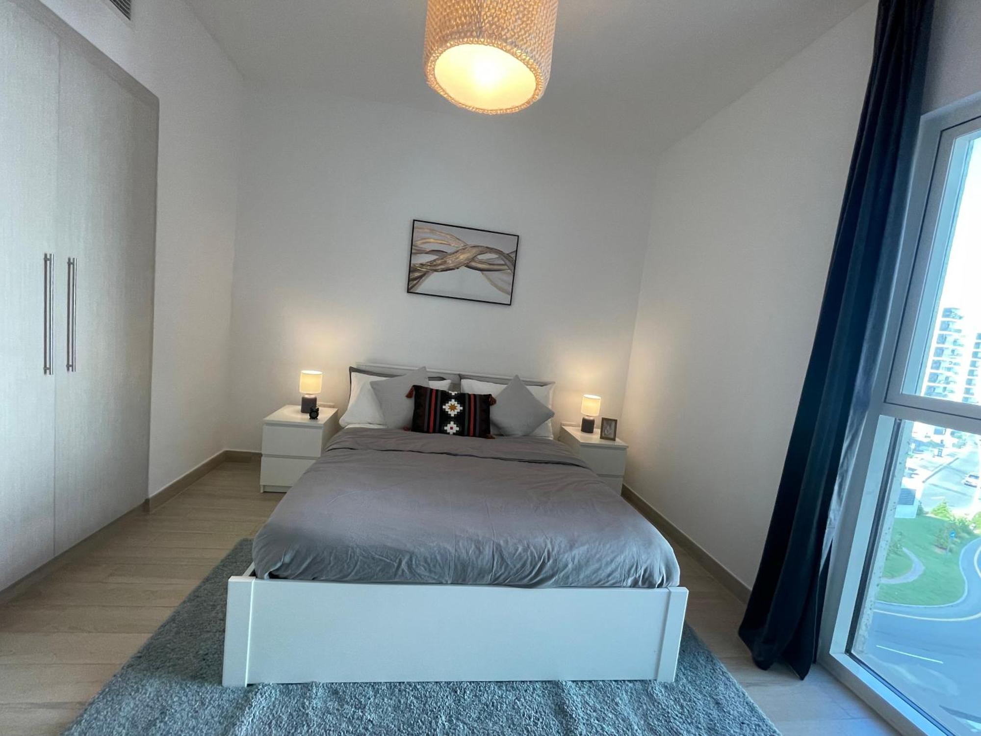Daisy Hill 1br Waters Edge Canal View Theme Parks Yas Island Апартаменты Абу-Даби