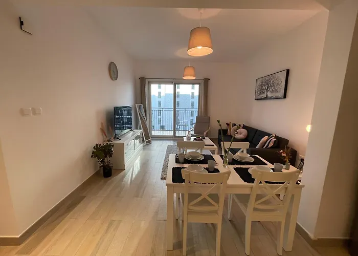Daisy Hill 1Br Waters Edge Canal View Theme Parks Yas Island