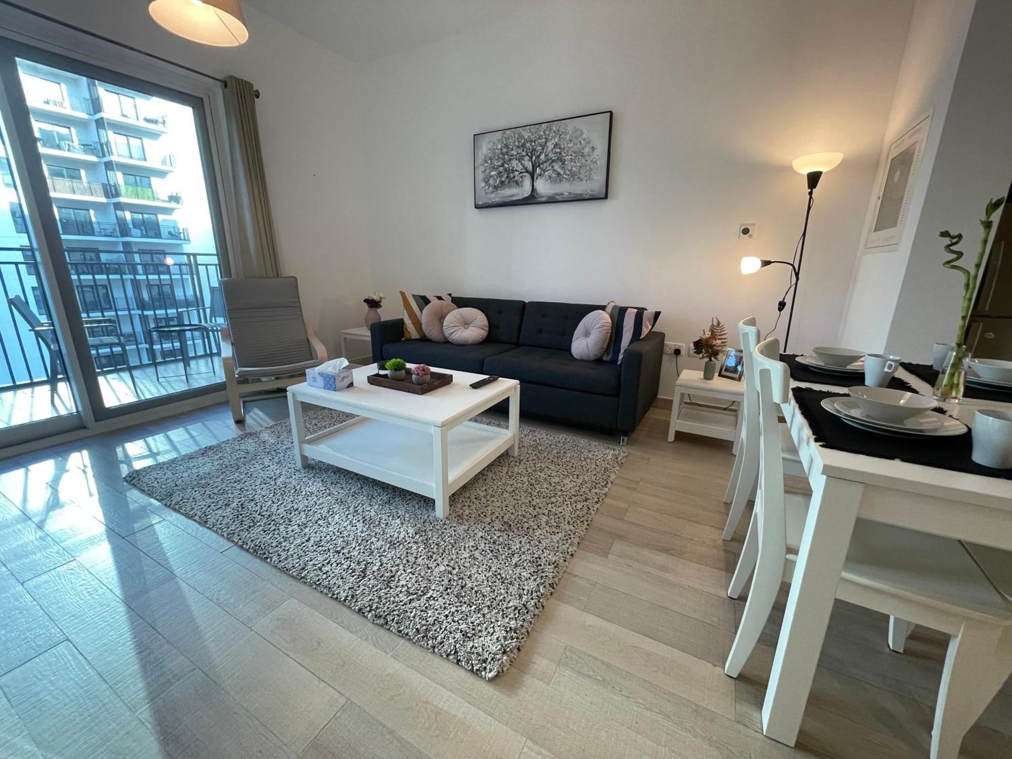 Apartment Daisy Hill 1br Waters Edge Canal View Theme Parks Yas Island *
